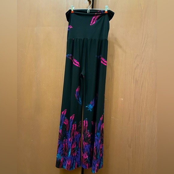 Palazzo Pants in black with hot pink & purple feathers. Size 1X. - Picture 4 of 12